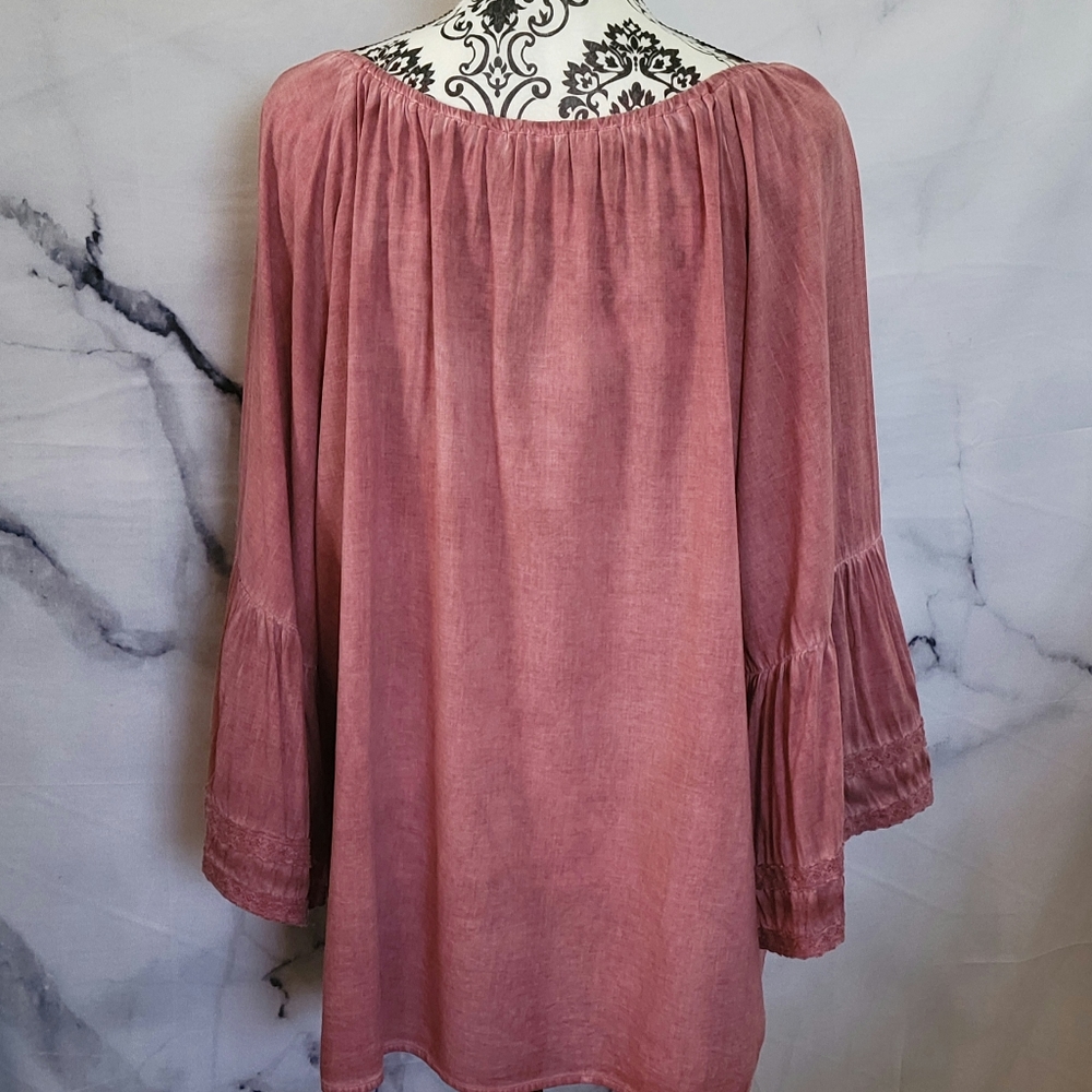 Blouse - Picture 2 of 4